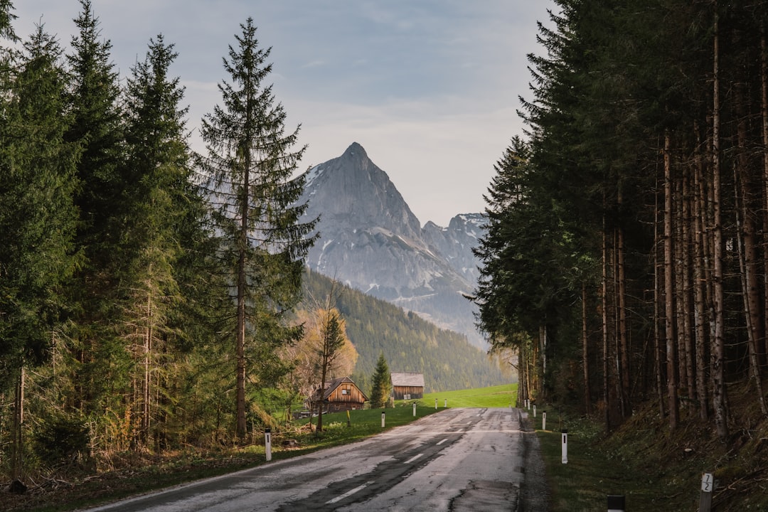 Embracing the Wild: How Outdoor Adventures Transform Your Soul Embracing the Wild: How Outdoor Adventures Transform Your Soul